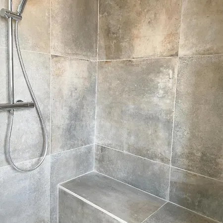 Appartement De Caractere *